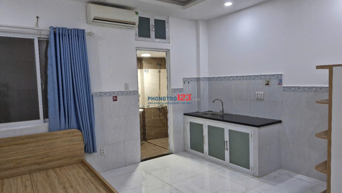 PHÒNG TRỌ ĐỐI DIỆN KS 5 SAO TÂN SƠN NHẤT MỚI XÂY RẤT ĐẸP - GẦN CV HOÀNG VĂN THỤ. GIÁ 5TR BAN CÔNG