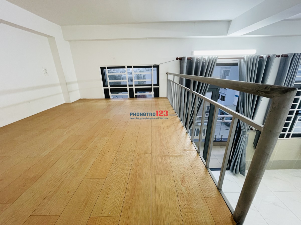Duplex full nội thất, ban công - Nhà mới có thang máy - PCCC hiện đại - Giờ giấc tự do