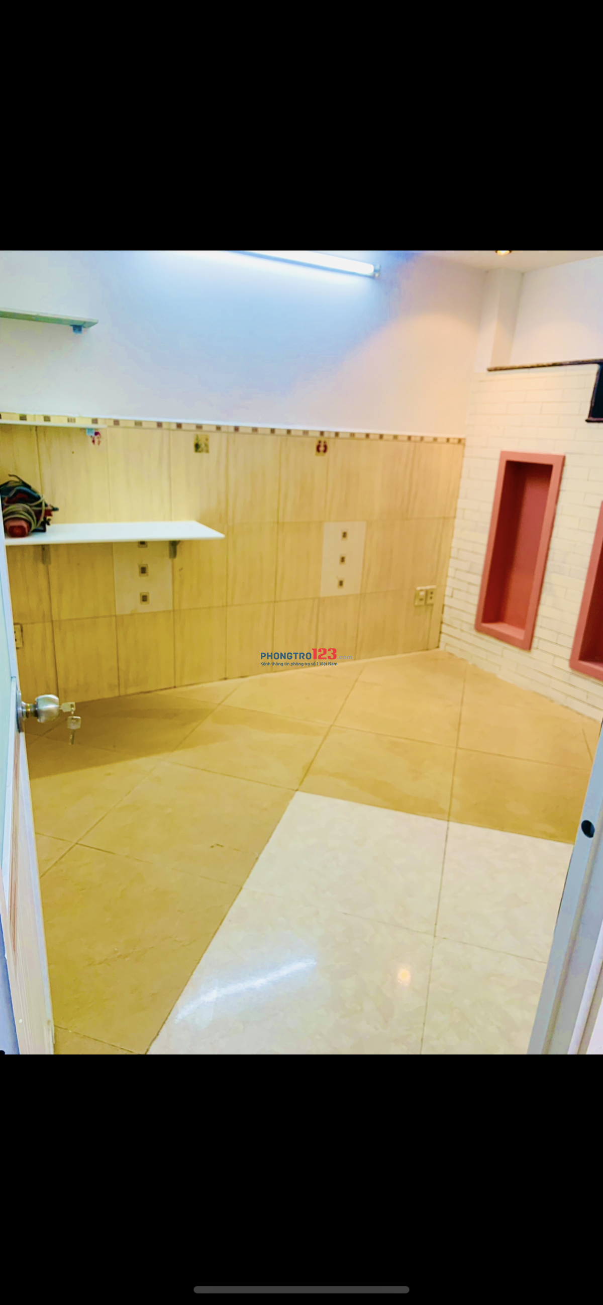 Phòng thoáng Đẹp Lạc Long Quân (Phòng trống)