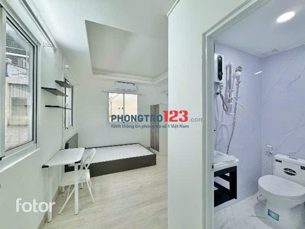 Cho Thuê Phong Full Nội Thất, Cửa sổ Thoáng, Bàn Cờ Q3, Gần Cư Xá Đô Thành