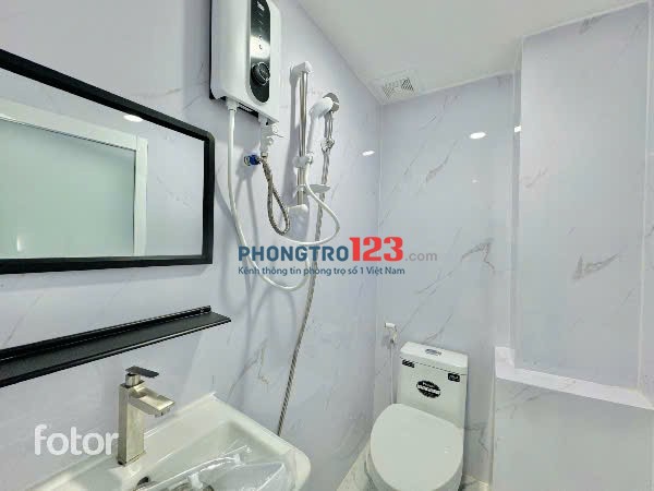 Cho Thuê Phong Full Nội Thất, Cửa sổ Thoáng, Bàn Cờ Q3, Gần Cư Xá Đô Thành