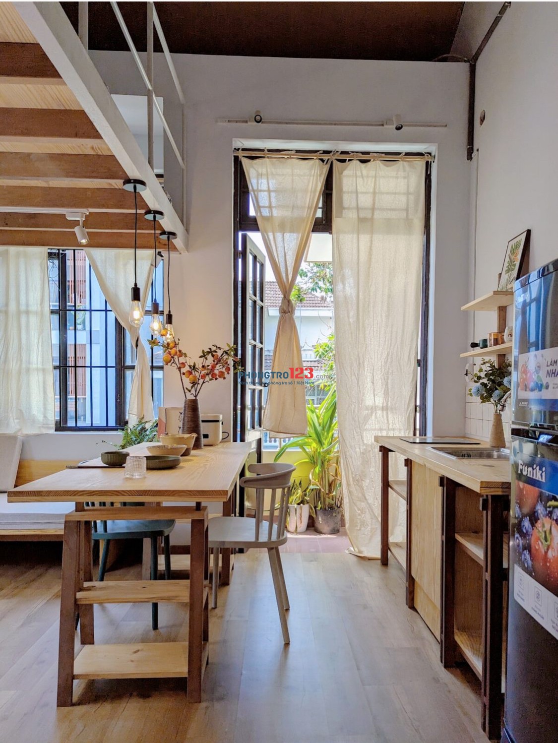 PHÒNG DUPLEX STYLE VINTAGE FULL NỘI THẤT NGAY SÂN BAY TÂN SƠN NHẤT