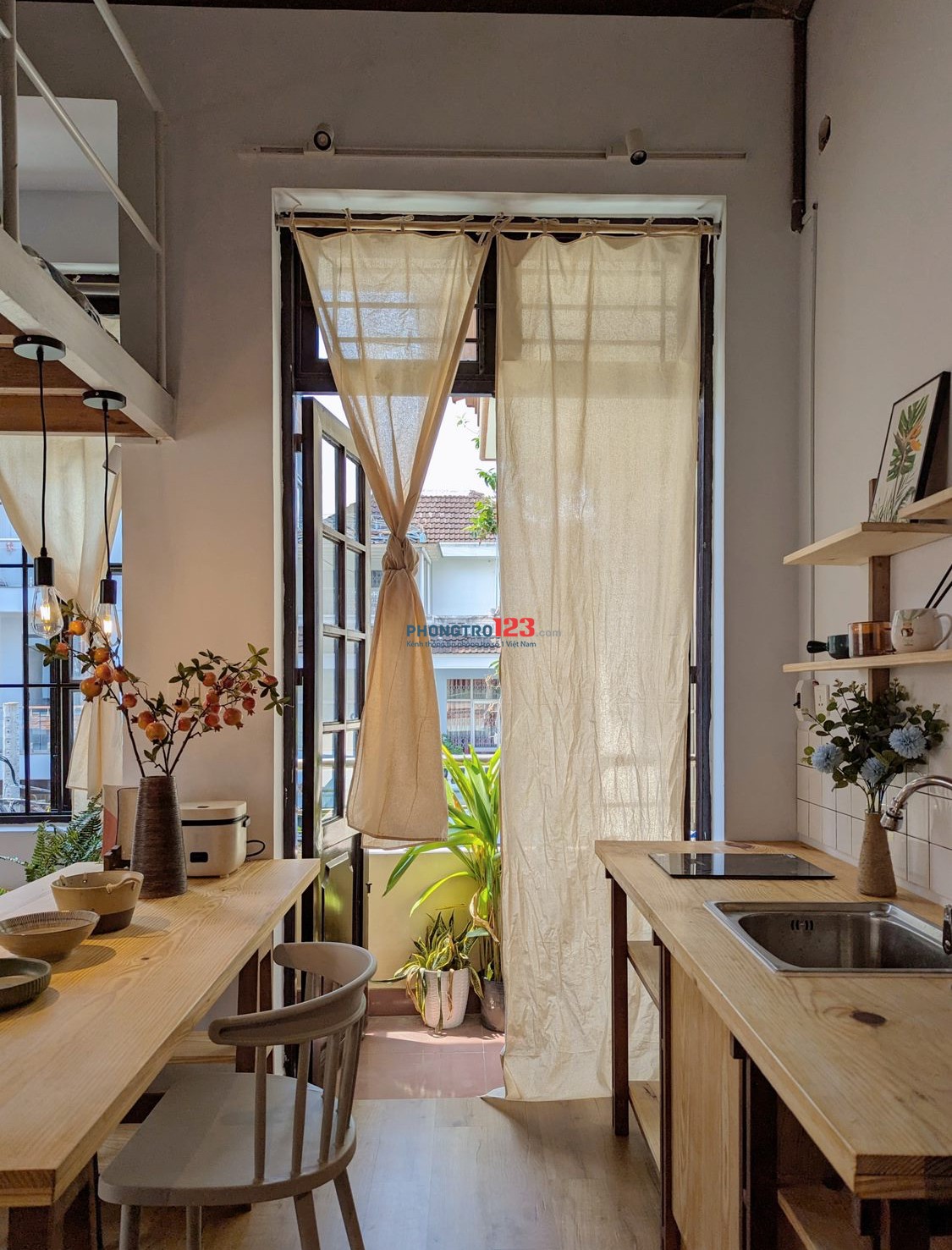 PHÒNG DUPLEX STYLE VINTAGE FULL NỘI THẤT NGAY SÂN BAY TÂN SƠN NHẤT
