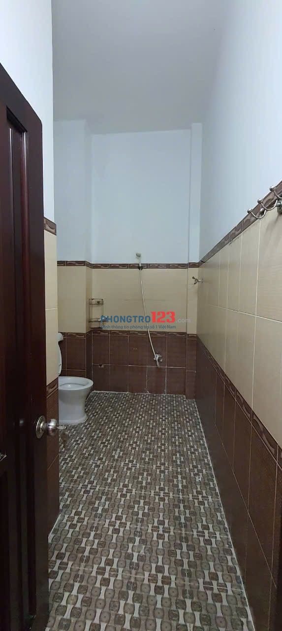 Phòng Share nhà nguyên căn 3tr bao điện nước