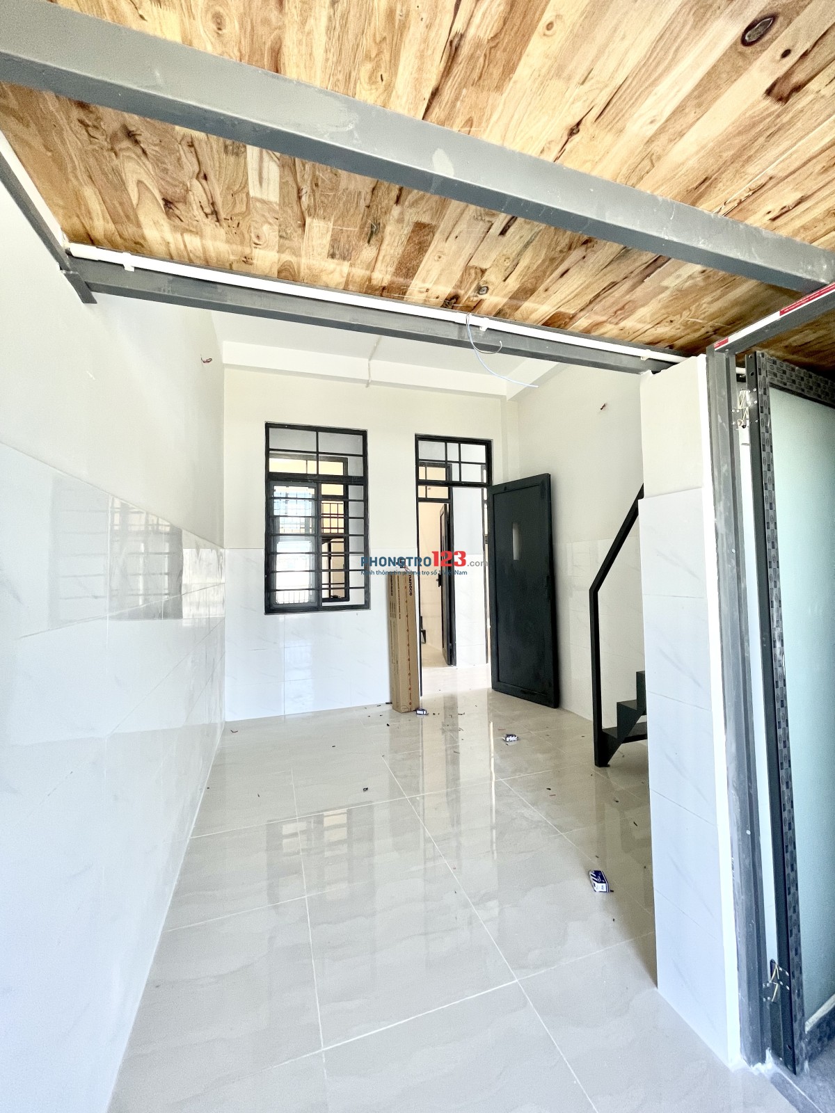 Cho Thuê Phòng Mới 25m2- Có Gác Máy Lạnh Mới - Ngay Lê Văn Việt - Gần ĐH GTVT