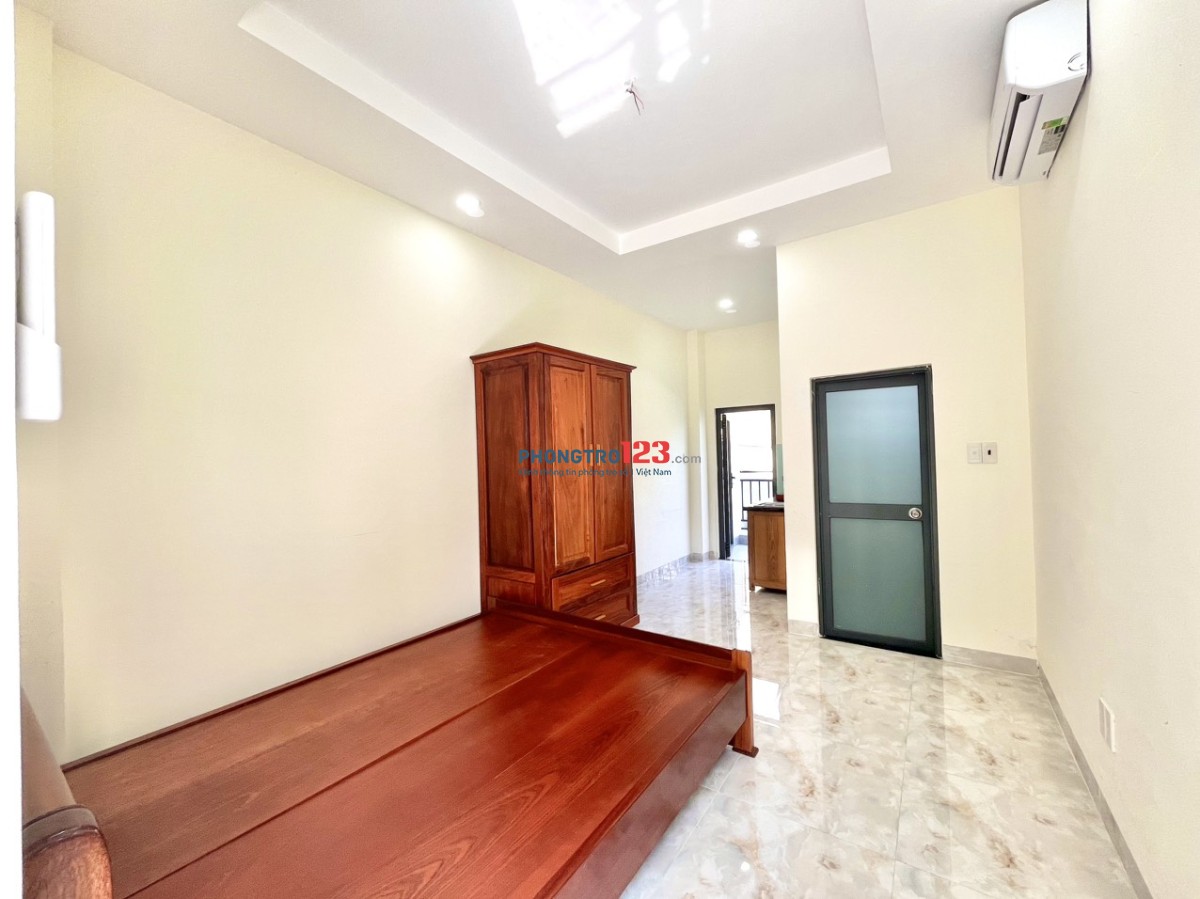 PHÒNG MỚI XÂY, BANCOL THOÁNG, ĐẦY ĐỦ TIỆN NGHI, AN NINH NGAY NGÃ 4 BẢY HIỀN TÂN BÌNH
