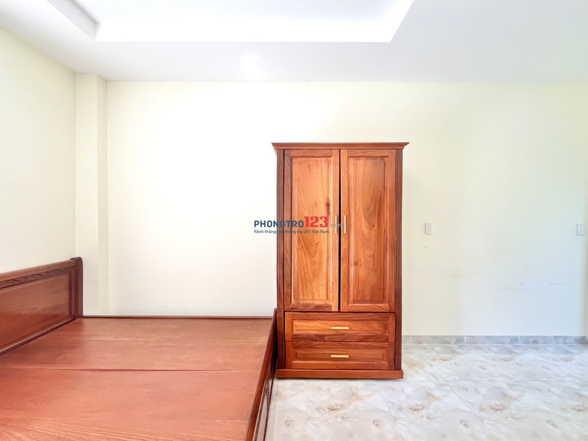 PHÒNG MỚI XÂY, BANCOL THOÁNG, ĐẦY ĐỦ TIỆN NGHI, AN NINH NGAY NGÃ 4 BẢY HIỀN TÂN BÌNH