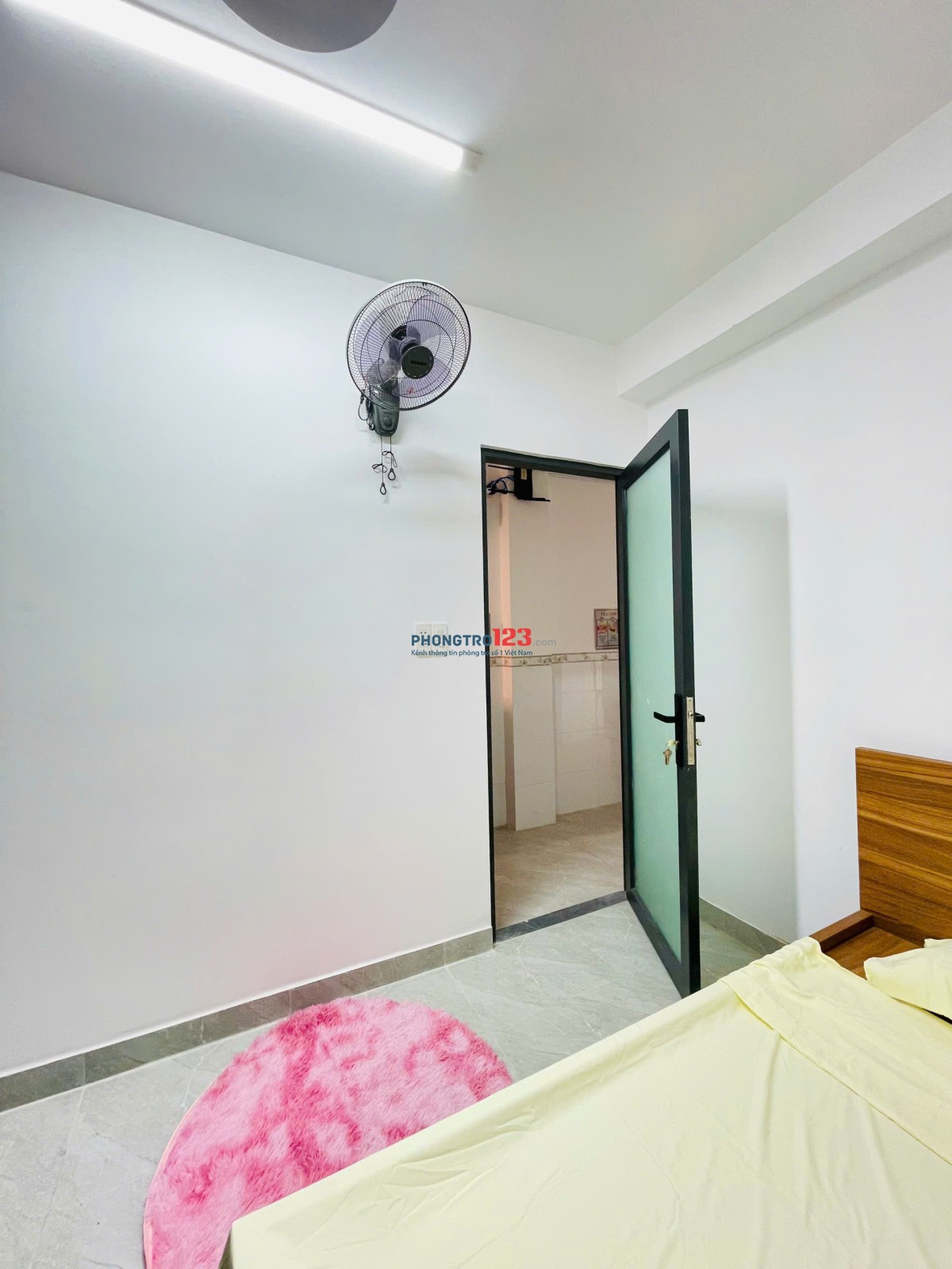 Phòng full nội thất đầu T4 có thể ở