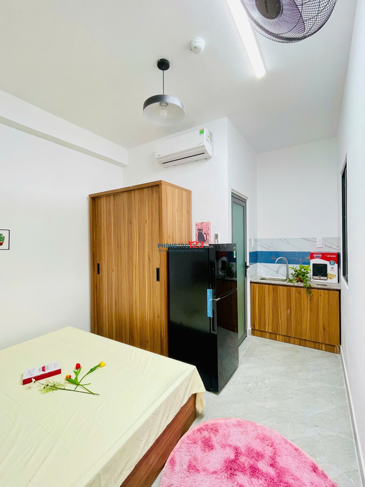 Phòng full nội thất đầu T4 có thể ở