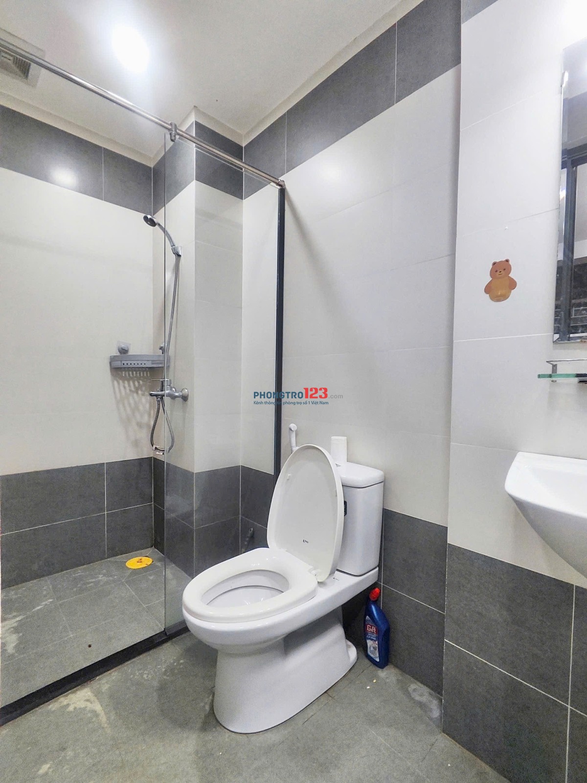 Phòng full nội thất rộng thoáng ngay Bà Lê Chân - Hai Bà Trưng - Trần Quang Khải chợ Tân Định Quận 1
