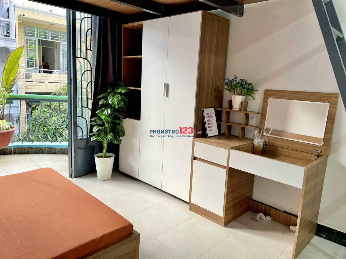 Đuplex Ban công lớn 45M2 Full Nội Thất Ngay chợ Phạm Văn Hai