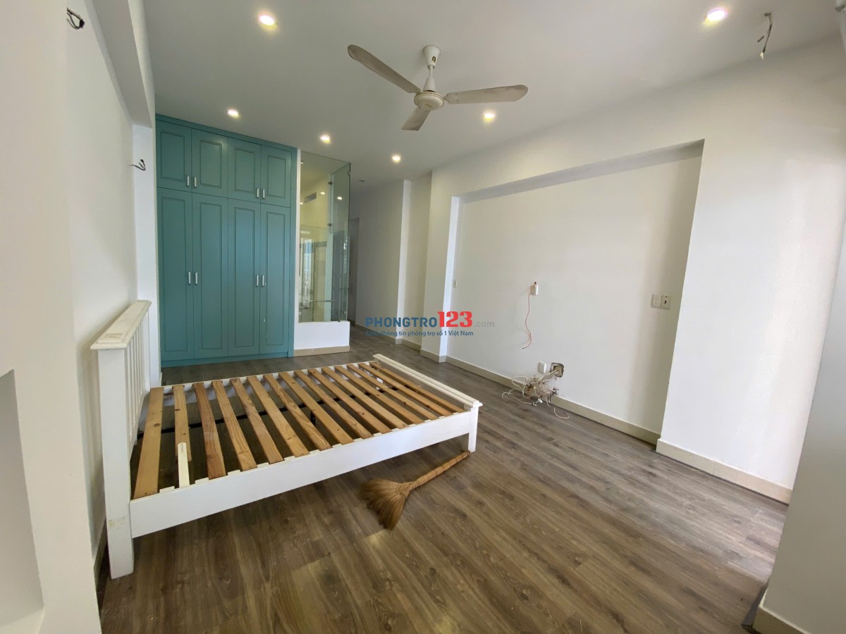 Cho Thuê Phòng Studio Có BALCON Gần ĐH Văn Hiến, Quận Tân Phú