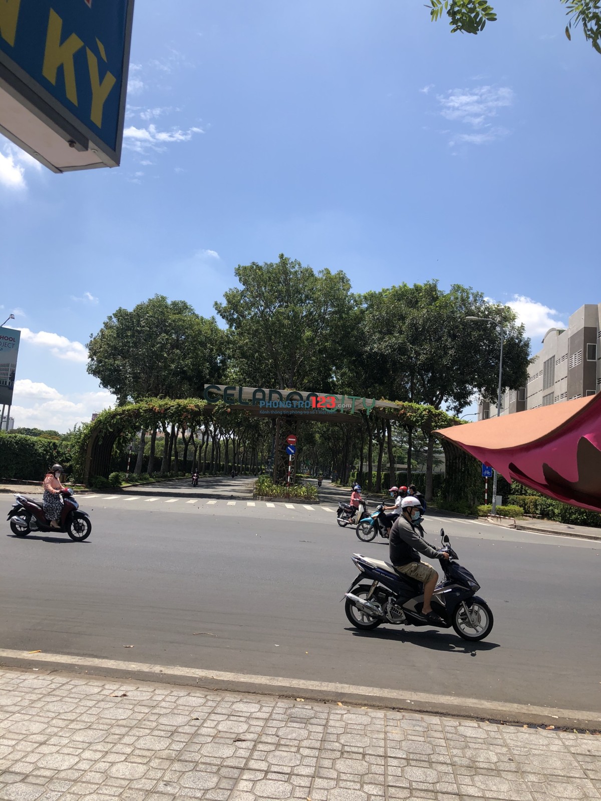 Phòng mới Ban Công ngay Aeon Tân Phú 25m2, cách chợ Sơn Kỳ 30m