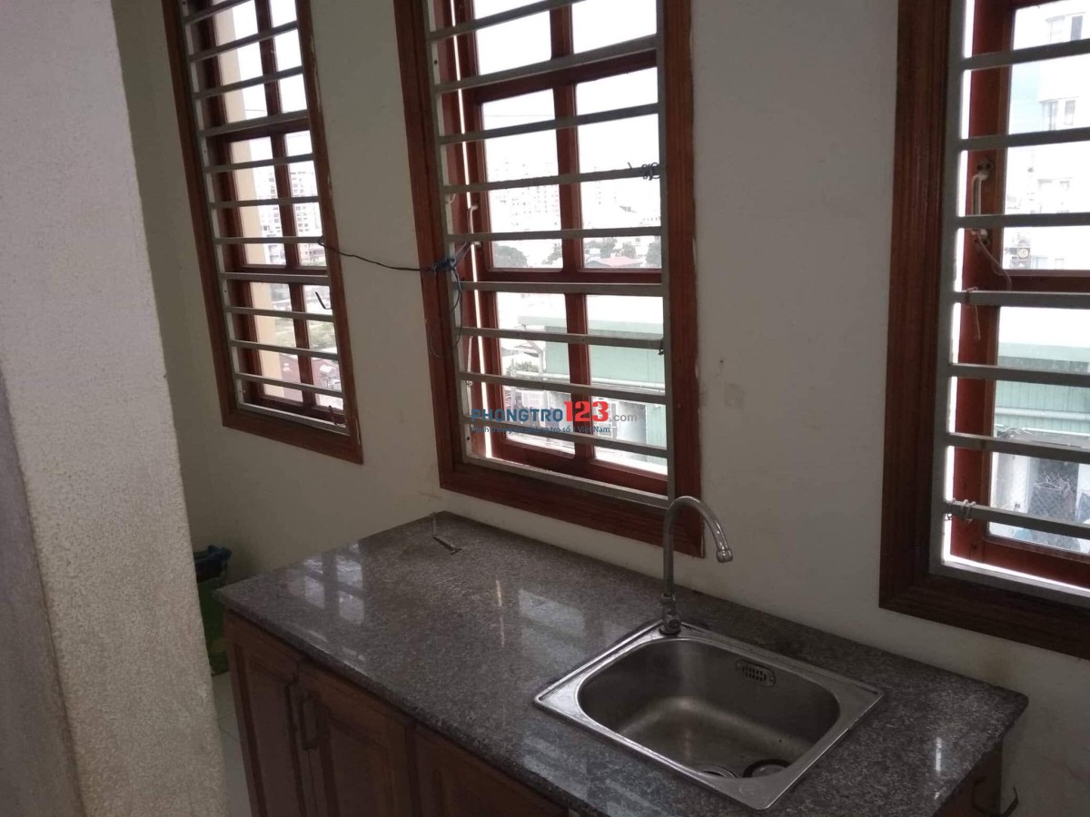THUÊ PHÒNG 669 ÂU CƠ (Cách ĐH Văn Hiến 400m) - Tự tin nhà mặt tiền có giá dịch vụ rẻ nhất Tân Phú