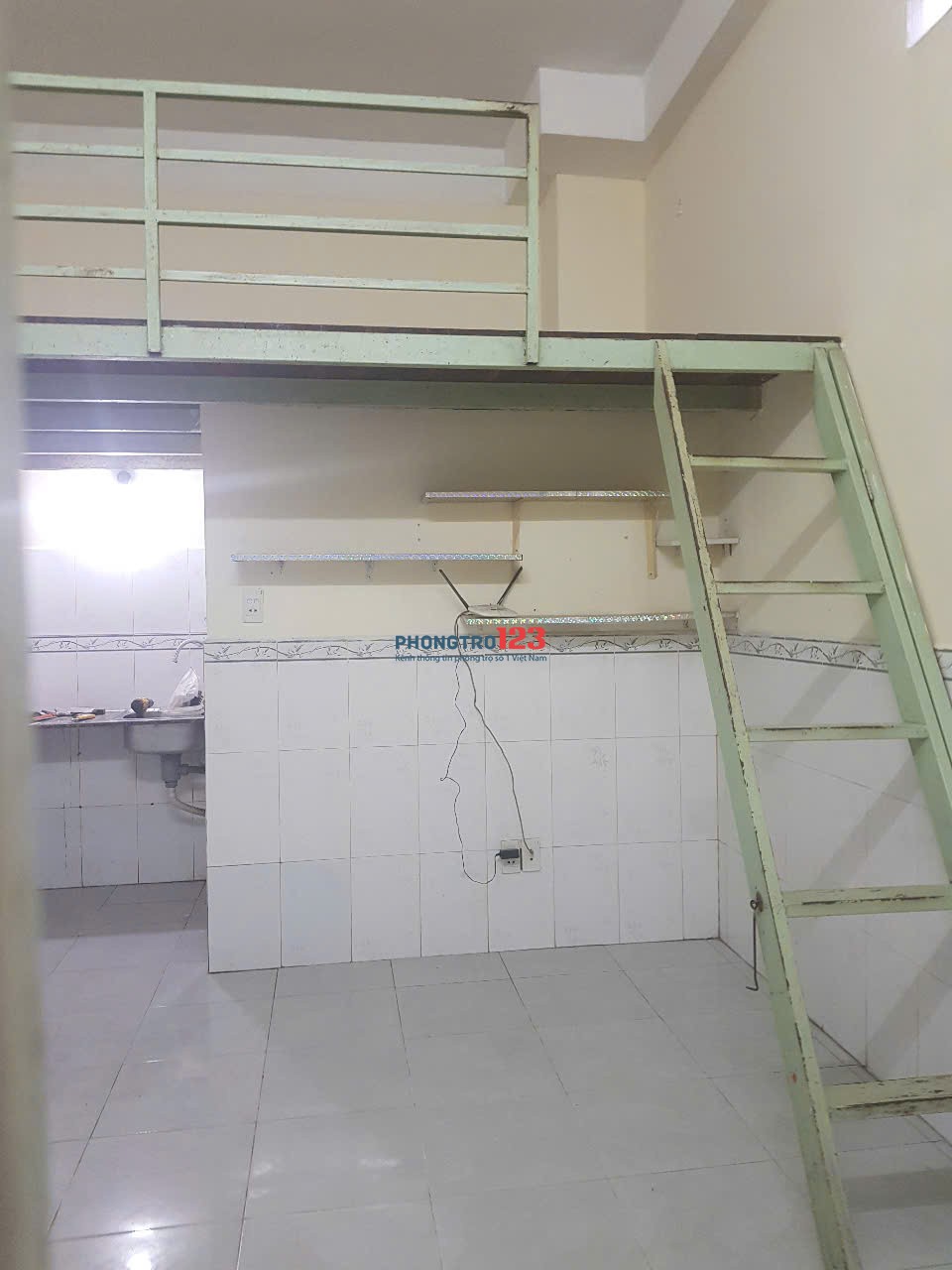 Cho thuê phòng trọ cao cấp, an ninh, yên tĩnh, sạch sẽ.