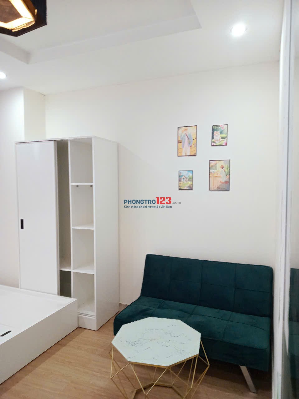 Phòng cho thuê full nội thất ban công Hoa Lan P2 Phú Nhuận - bao gồm phí dịch vụ