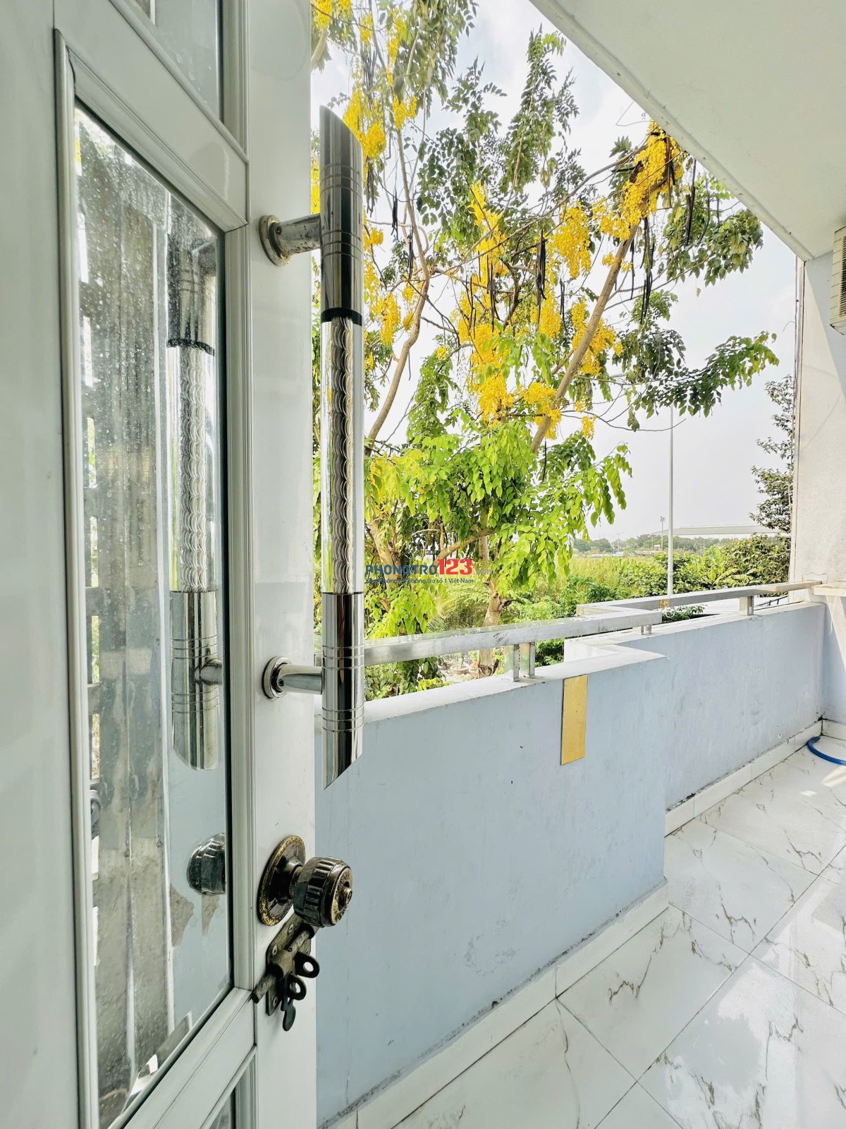 PHÒNG TRỌ XỊN – FULL NỘI THẤT – NGAY CHỢ BÌNH ĐIỀN – CÁCH UEH, VHU CHỈ 3 PHÚT CHẠY XE!