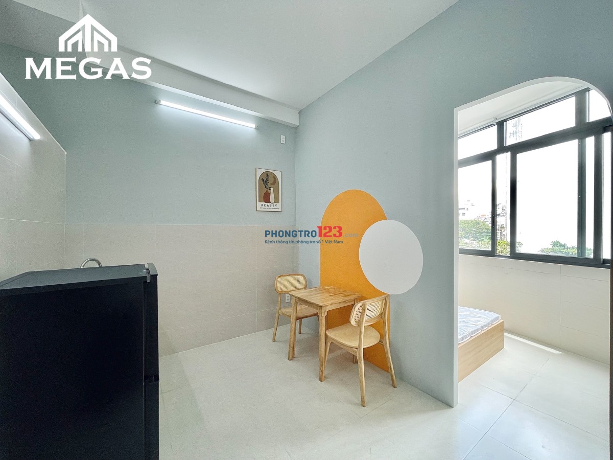 CHO THUÊ CĂN HỘ 1 PHÒNG NGỦ TÁCH BẾP VÀ CÓ CỬA SỔ RỘNG THOÁNG