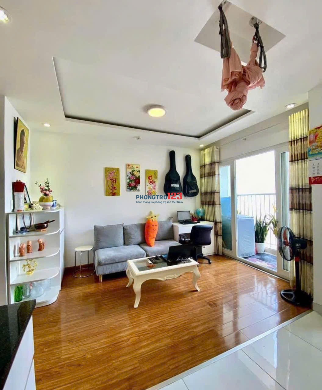 Chung cư Hoa Sen, Lạc Long Quận, Q11 cho thuê căn 3PN, NT, giá 15tr/tháng