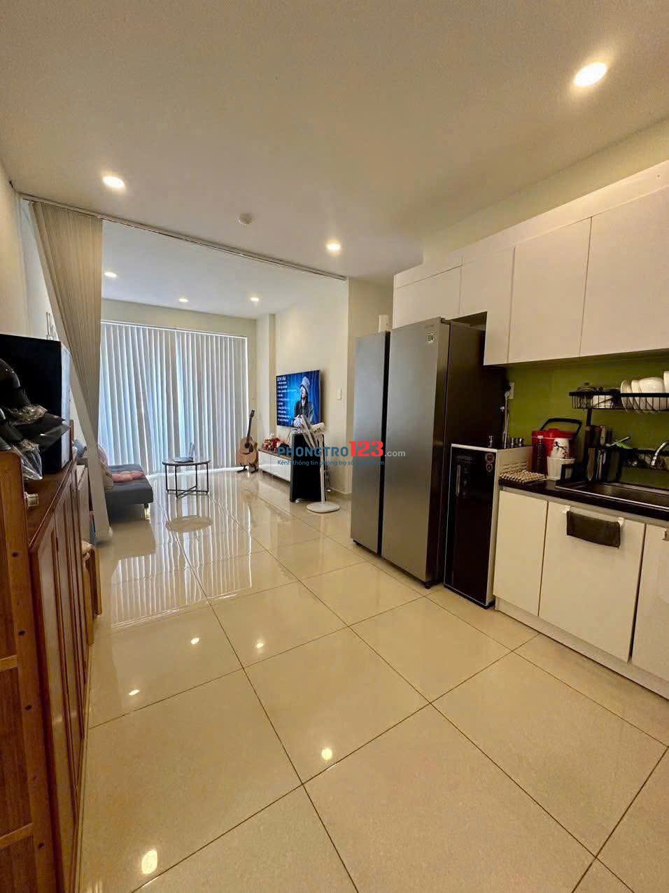 Cho thuê chung cư Bàu Cát, Hồng Lạc, TB, 2p ngủ rộng, 2wc - 80m2 - 10tr5