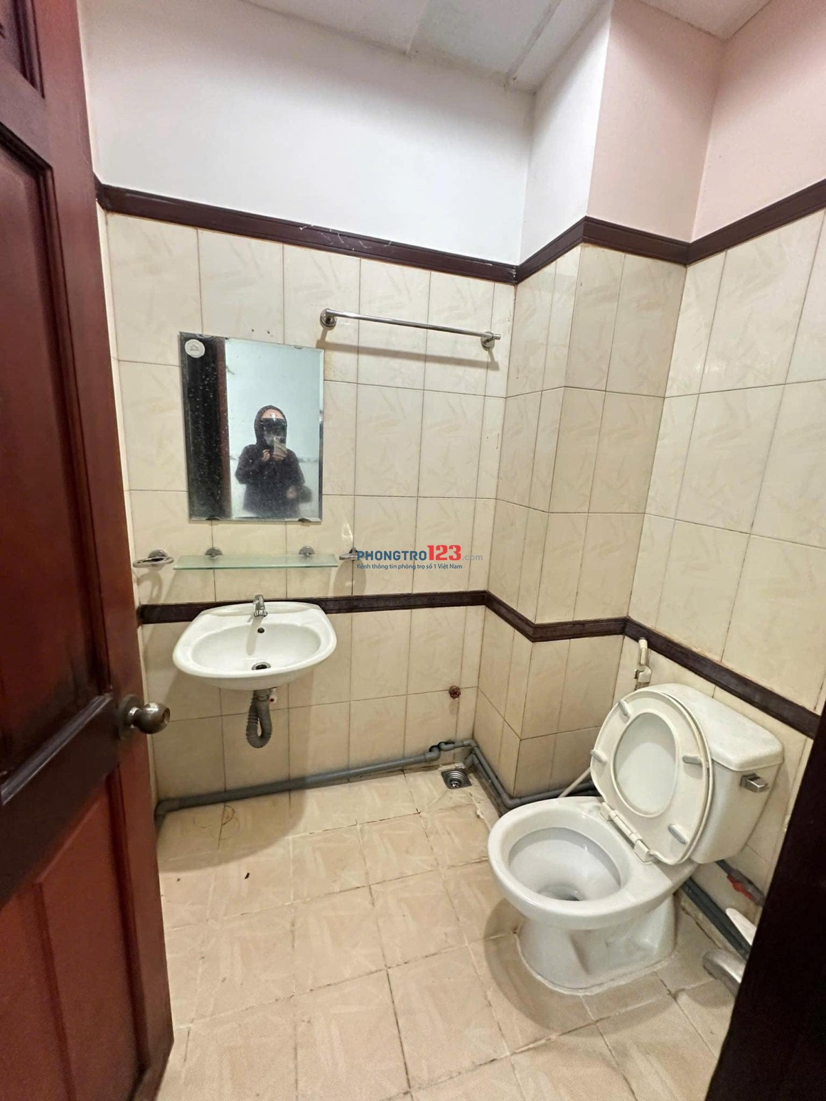 Cho thuê phòng trọ y hình, full nội thất - 605 Phạm Văn Bạch, quận Gò Vấp