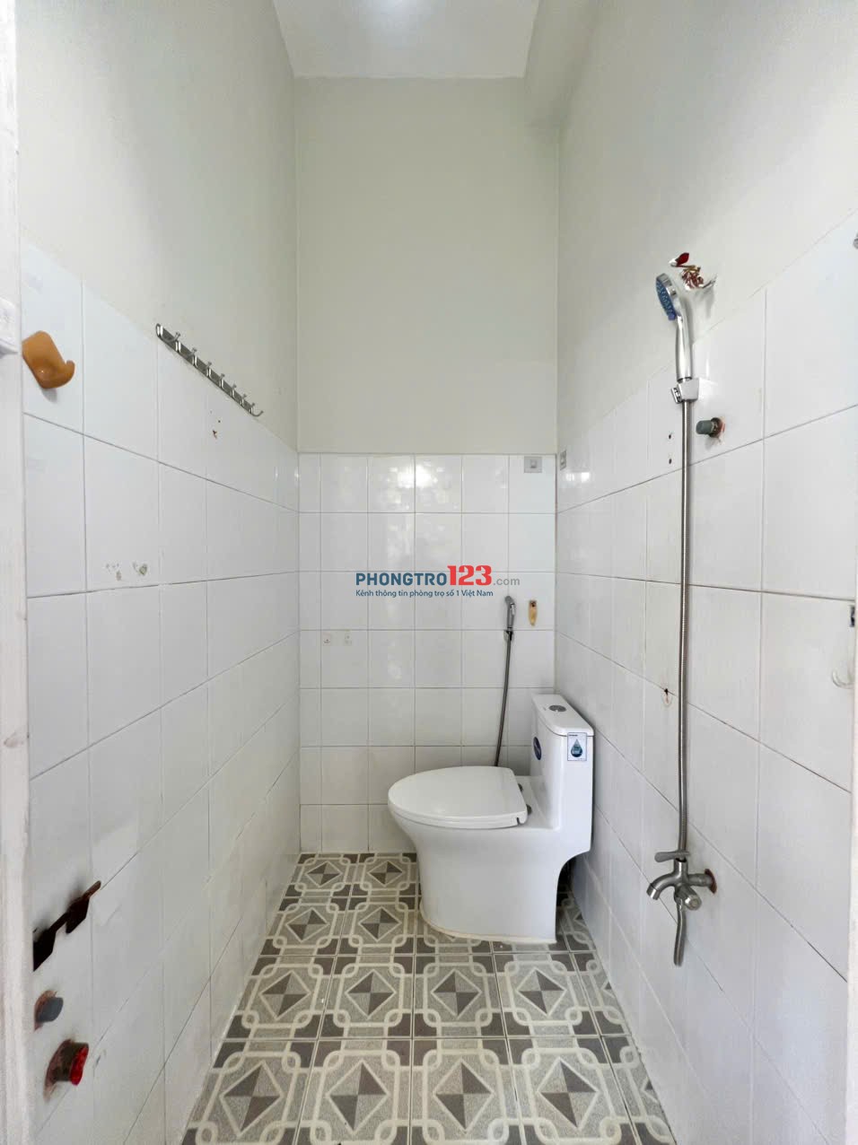 Phòng Ban Công Sutido Tại Cách Mạng Tháng 8, Ngay Chợ Hoà Hưng, Full Nội Thất Mới