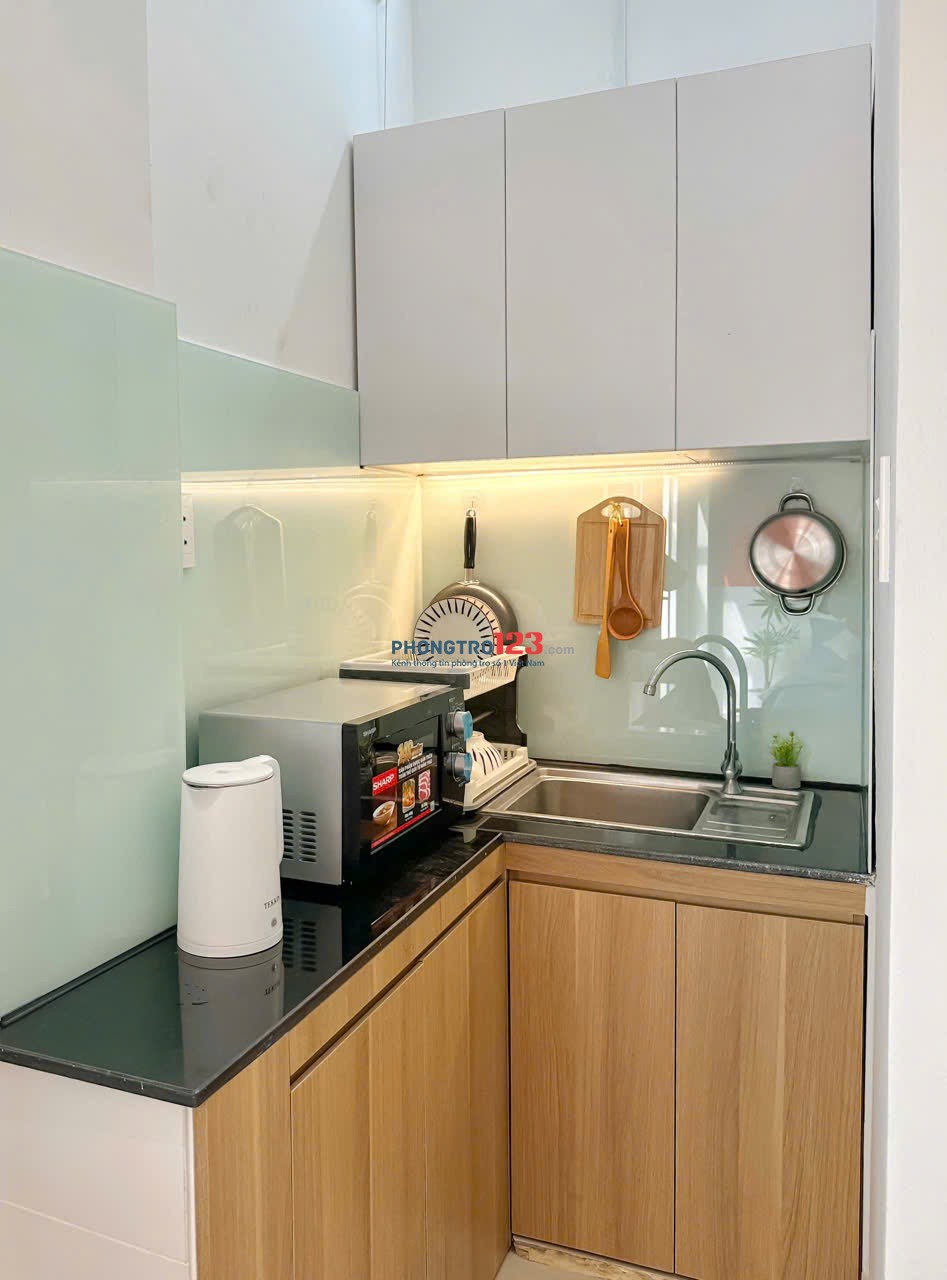 Căn hộ dịch vụ studio full nội thất Q8 Cửa sổ lớn, thoáng