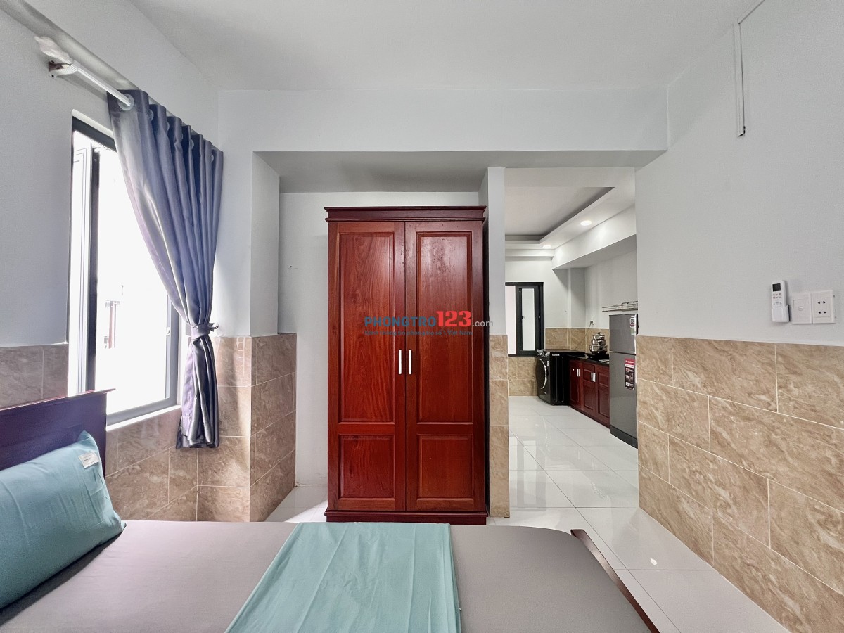 Căn hộ 30m2 bancol mới xây 1 phòng khách, 1 phòng ngủ riêng Huỳnh Tấn Phát, Q7. Nội thất gỗ xịn