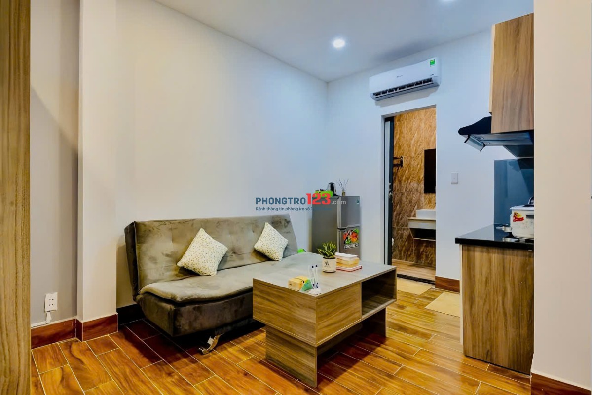 CĂN HỘ Studio full nội thất , tách bếp phù hợp 2-3 người ở