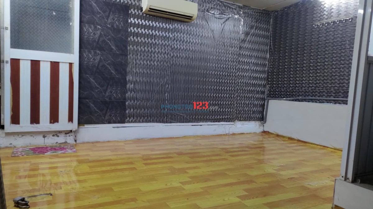 CHO 1 NỮ THUÊ PHÒNG GIÁ RẺ SẠCH SẼ,TOILET RIÊNG ,WIFI MIỄN FI , ĐƯỜNG PHẠM HÙNG ,GẦN TRƯỜNG ,BV ,ẨM