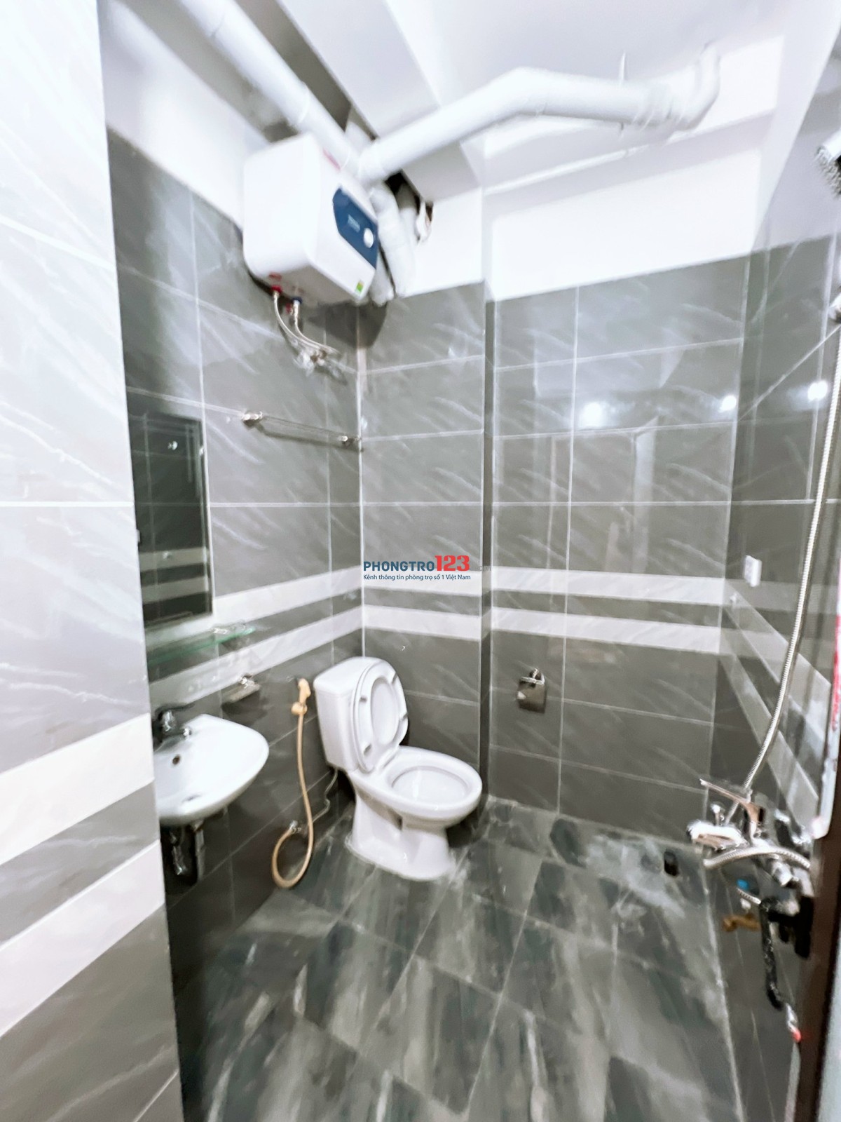 Cho thuê CCMN Full đồ, khép kín ngay 05 Tú Mỡ, Cạnh sân bóng Trung Kính