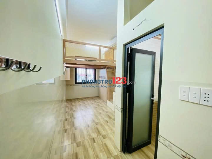 CHO THUÊ PHÒNG RỘNG 30m2 CÓ GÁC, CÓ MÁY LẠNH - TÂN PHÚ