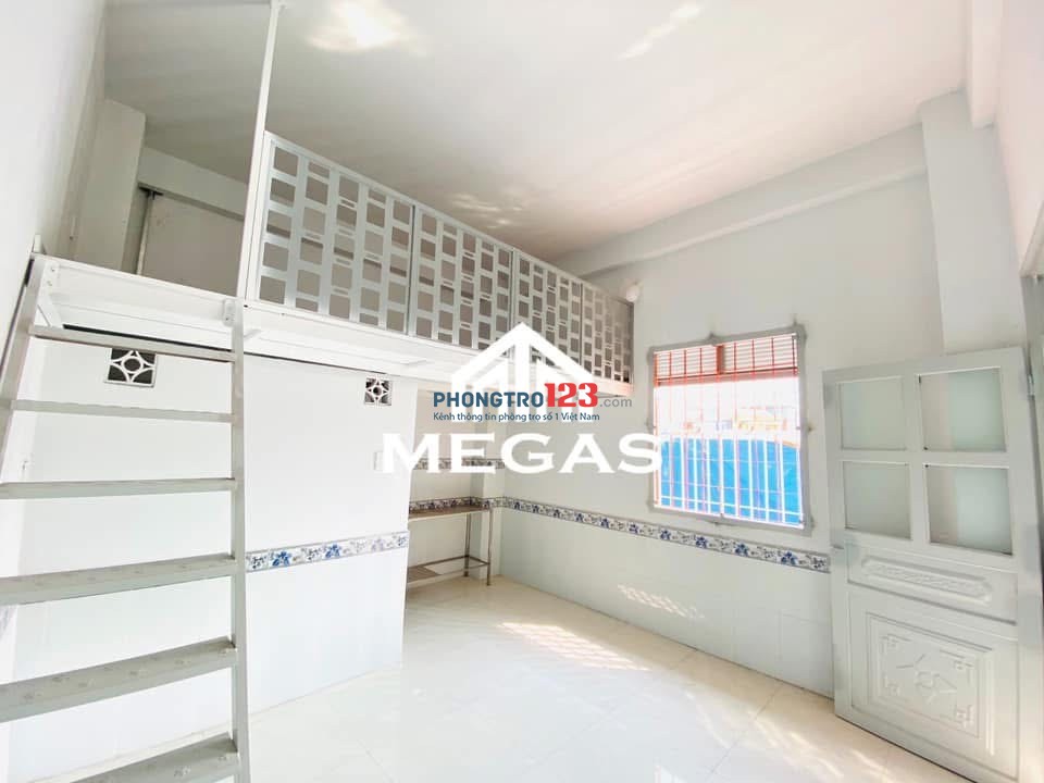 Phòng Trọ Giá RẼ, sẵn máy lạnh, Thang máy Ngay Công viên Đầm Sen Giáp Quận 11