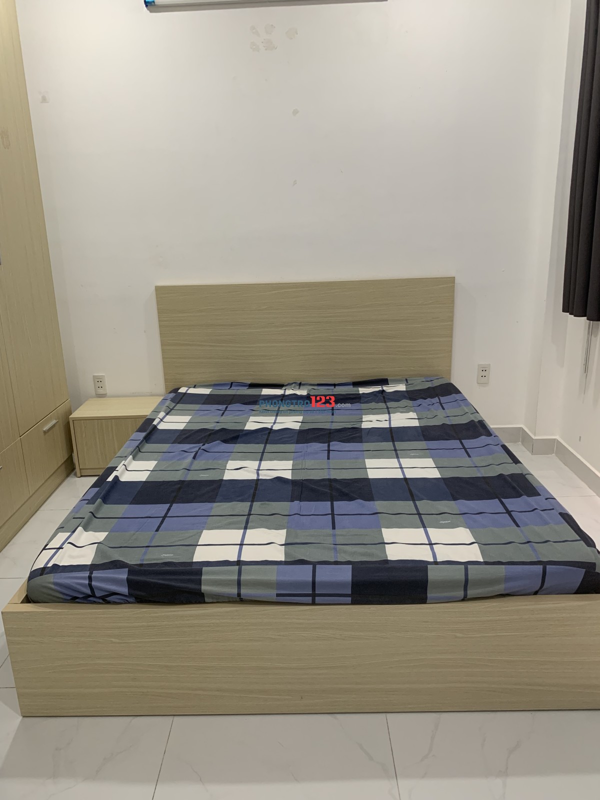 Chính chủ cho thuê phòng ban công, phòng ngủ tách bếp
