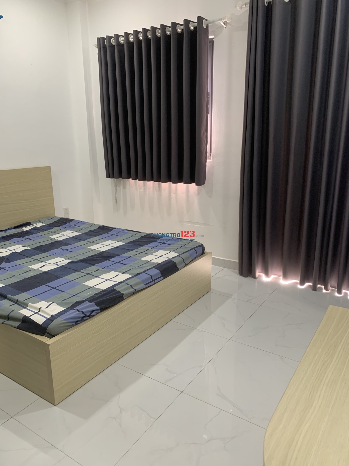 Chính chủ cho thuê phòng ban công, phòng ngủ tách bếp