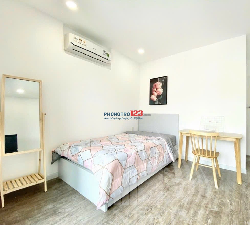 STUDIO BAN CÔNG, TÁCH BẾP 35m2 gần KCX, Ecogreen, Khu Nam Long, Lý Phục Man