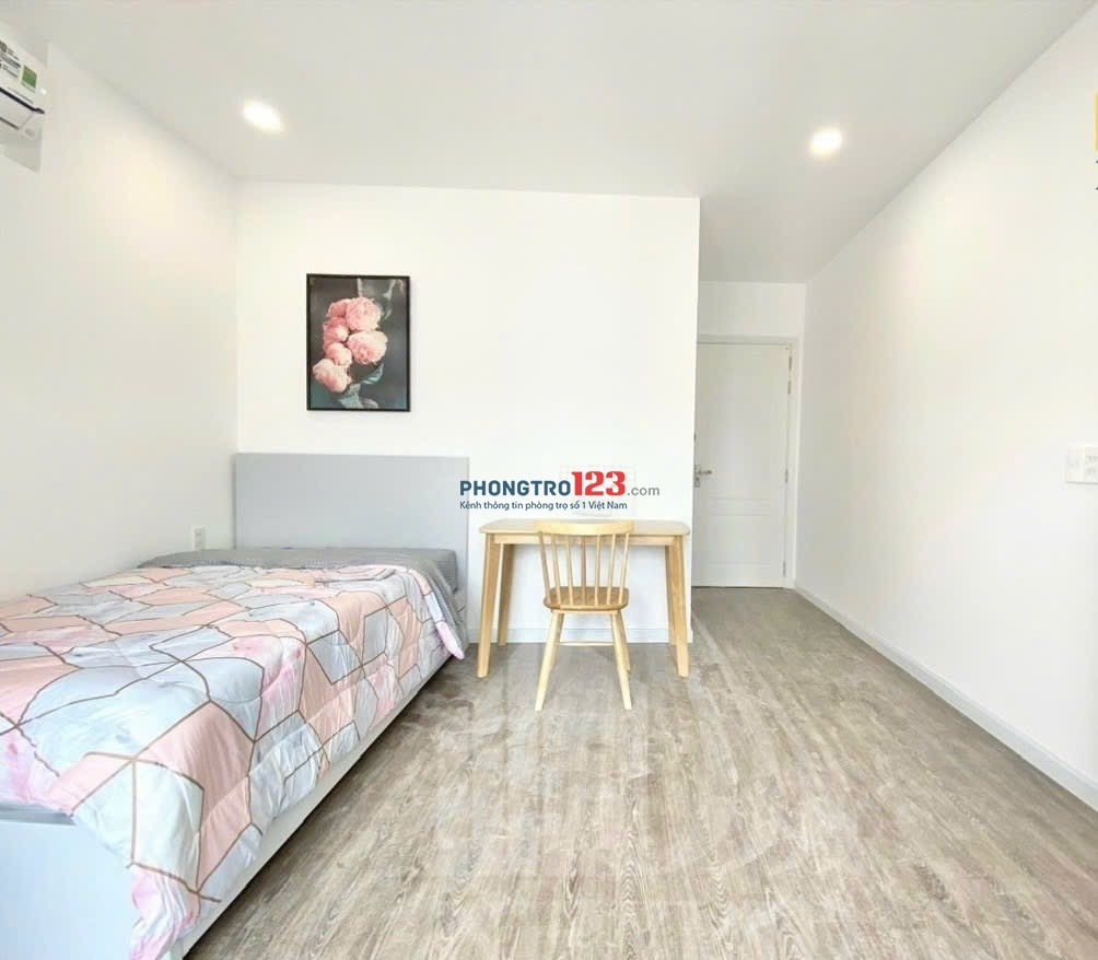STUDIO BAN CÔNG, TÁCH BẾP 35m2 gần KCX, Ecogreen, Khu Nam Long, Lý Phục Man