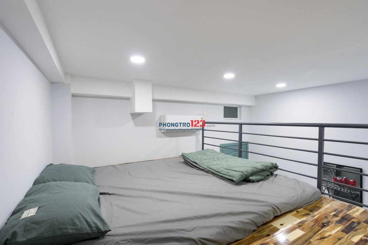 Phòng 20m2-4,5tr gác lửng, cửa sổ, kệ bếp, toilet, full nội thất, thang máy ngay Bến xe miền đông