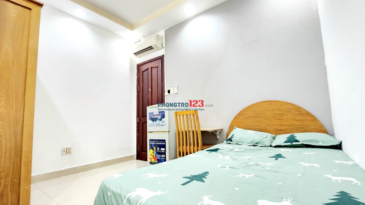 Giảm 50% tháng đầu tiên ! Sẵn 2 phòng full nội thất cam kết y như hình, ngay Hàng Xanh, kế Q1 !