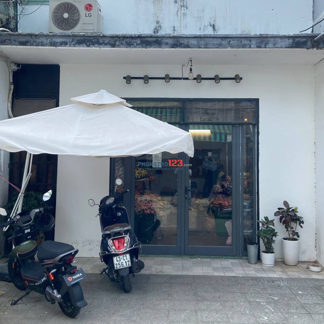 Cho thuê nhà mặt tiền kinh doanh, đẹp, giá rẻ nhất khu vực Phố Tây An Thượng, Đà Nẵng