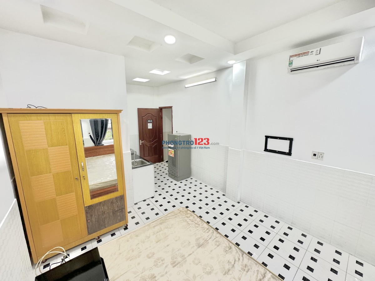 Phòng trong biệt thự sau Giga Mall, giờ giấc tự do, an ninh