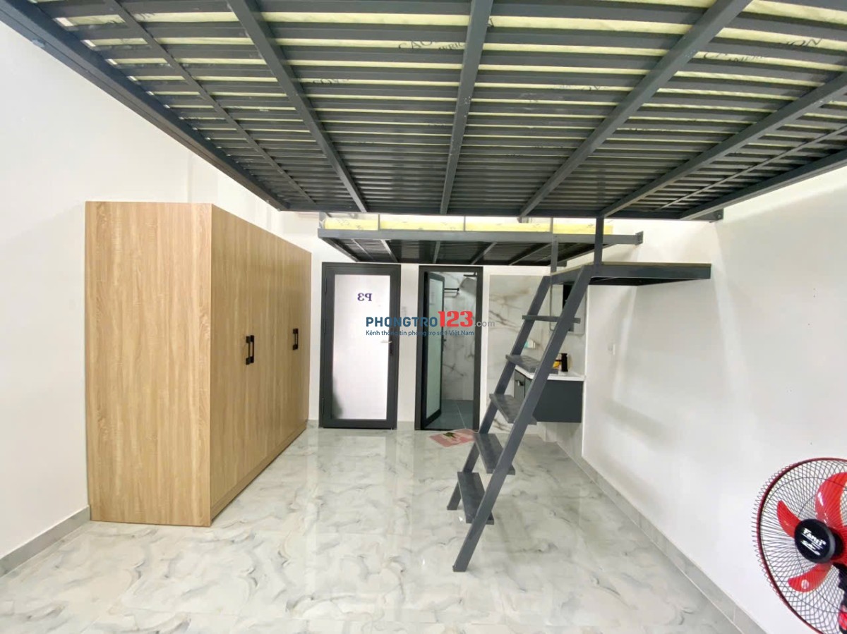 Phòng Trọ có Gác Ban công, Cửa sổ Mới 100%, Gần Ngã 4 Hàng Xanh, Bến Xe Miền Đông Bình Thạnh