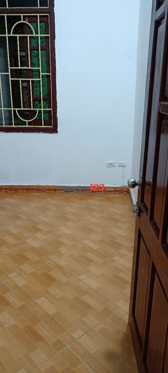 Ngõ 1395 Giải Phóng, Pháp Vân, Hoàng Liệt, Hoàng Mai. Phòng trọ gần bến xe Nước ngầm