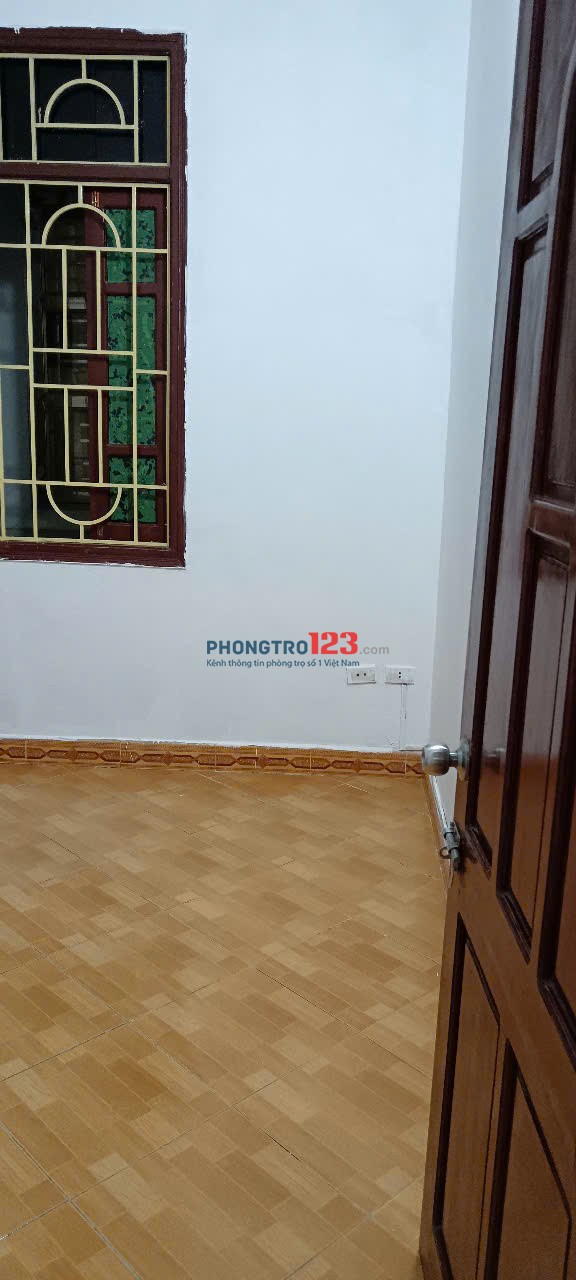 Ngõ 1395 Giải Phóng, Pháp Vân, Hoàng Liệt, Hoàng Mai. Phòng trọ gần bến xe Nước ngầm