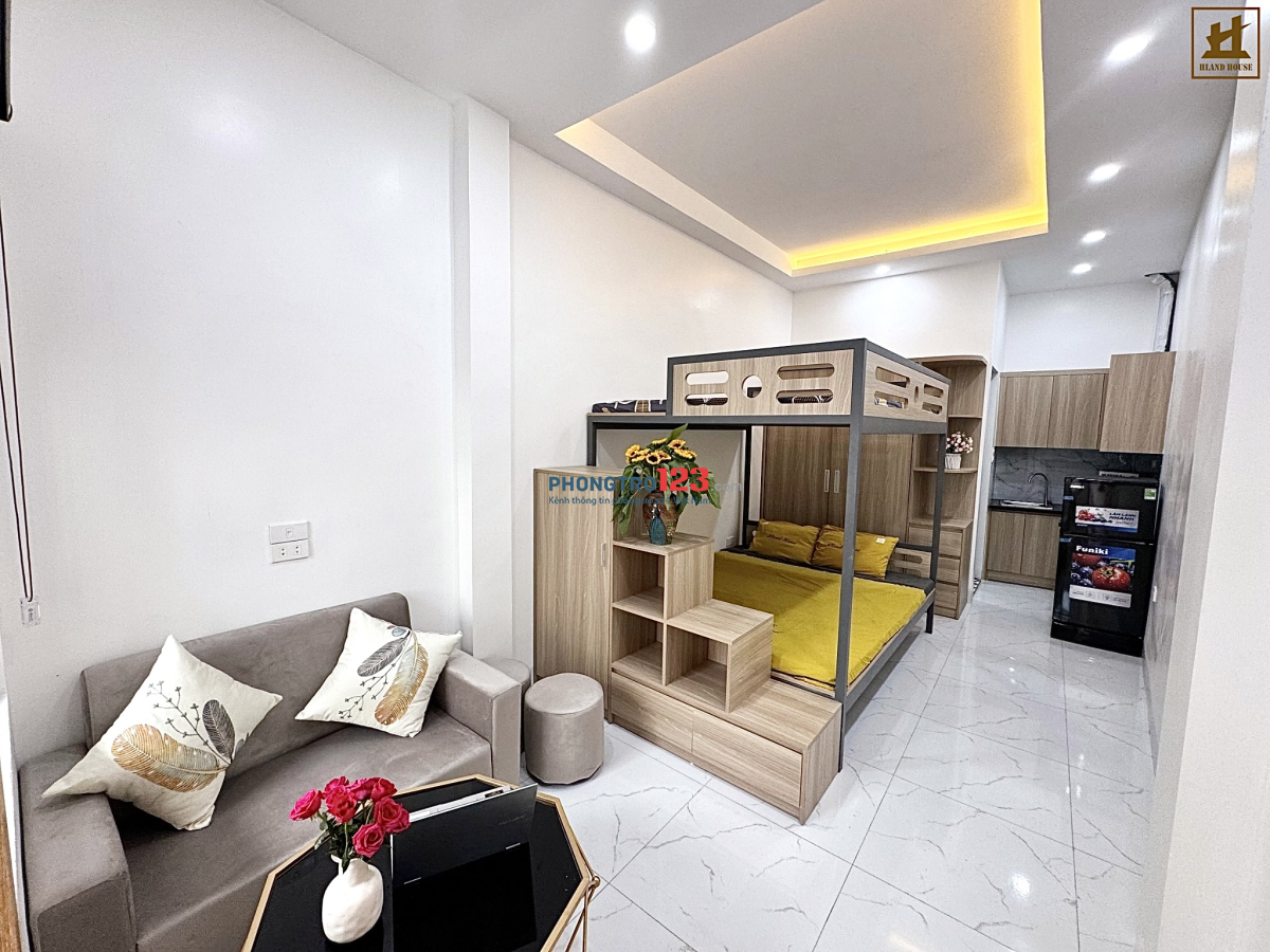 73 PHỐ HOÀNG NGÂN - FULL NỘI THẤT - NGAY GẦN GA LÁNG, ROYAL