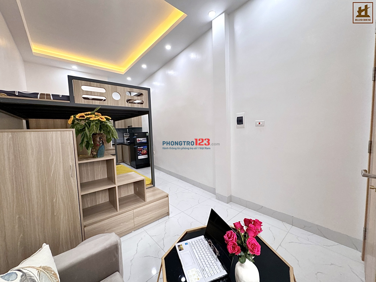 73 PHỐ HOÀNG NGÂN - FULL NỘI THẤT - NGAY GẦN GA LÁNG, ROYAL