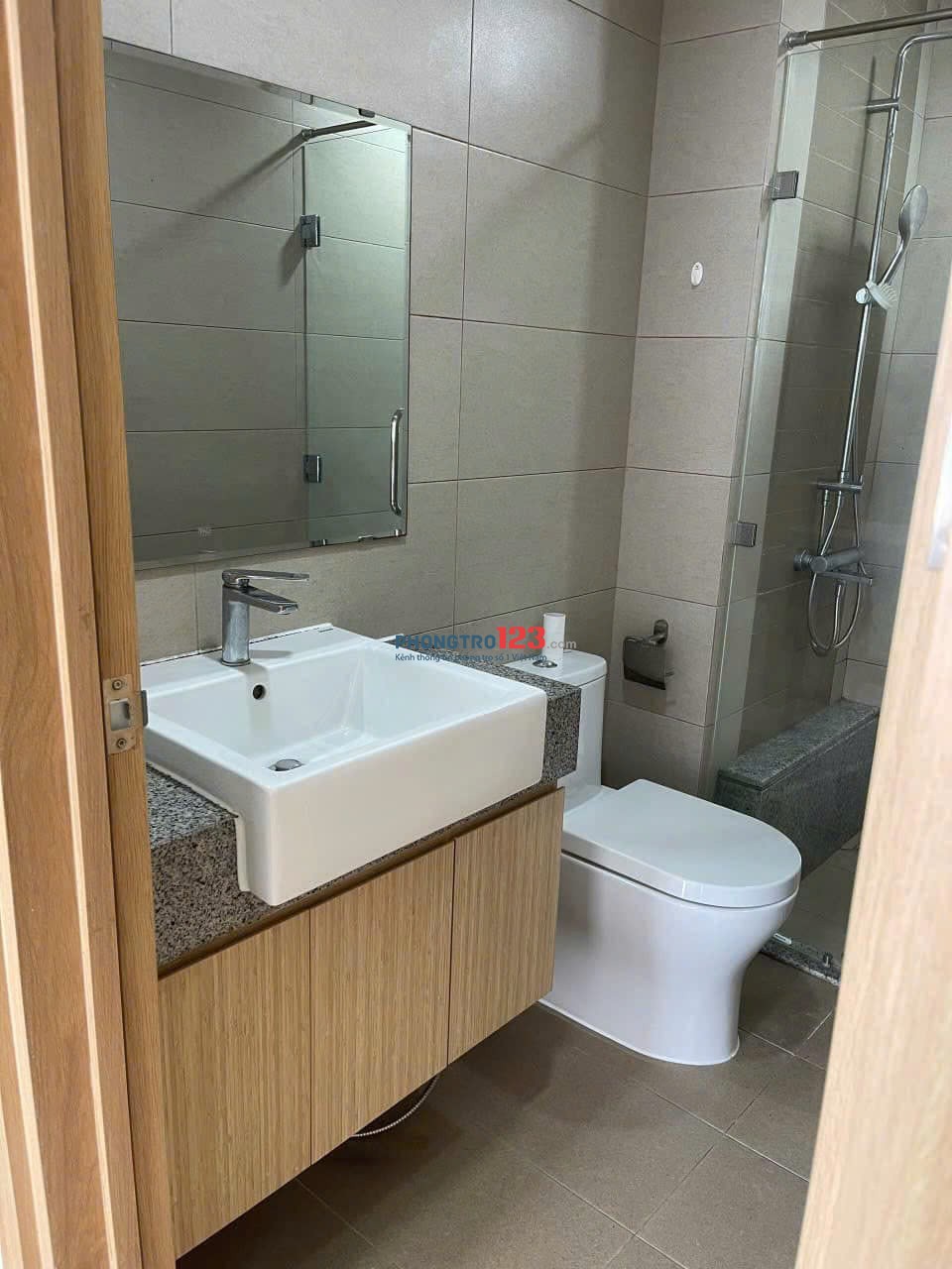 Căn hộ chung cư Melody, số 869 Âu cơ, Tân Phú - 68m2, 2 phòng ngủ - giá 13tr/th