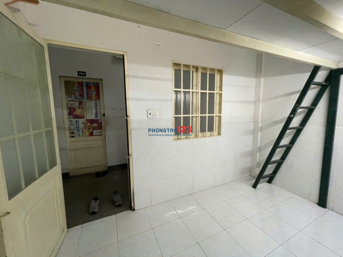phòng có gác, không chung chủ, giờ giấc tự do, có camera an ninh, chỗ để xe an toàn