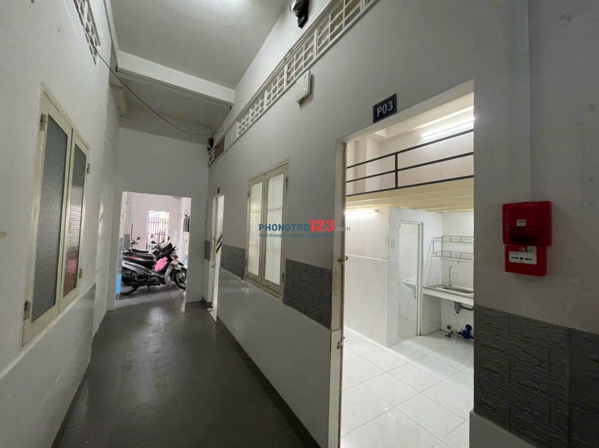 phòng có gác, không chung chủ, giờ giấc tự do, có camera an ninh, chỗ để xe an toàn