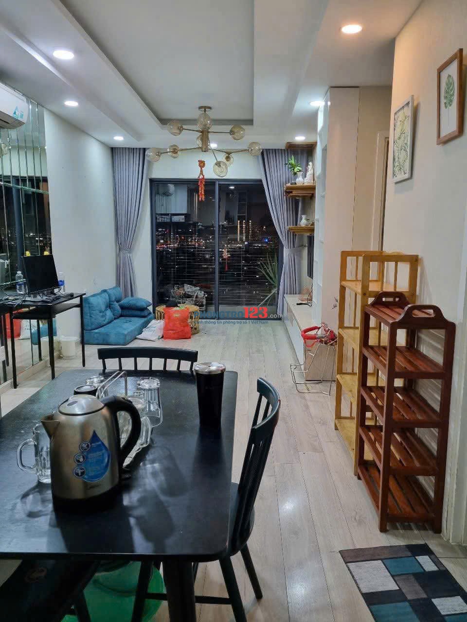Chung cư Sky Center, Tân bình có 2p ngủ, 71m2, 15tr/th